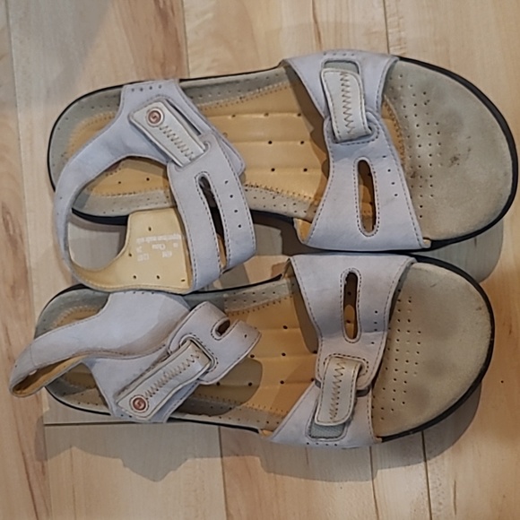 Unstructured Clarks beige women's sandals size 6.5 - Picture 5 of 6